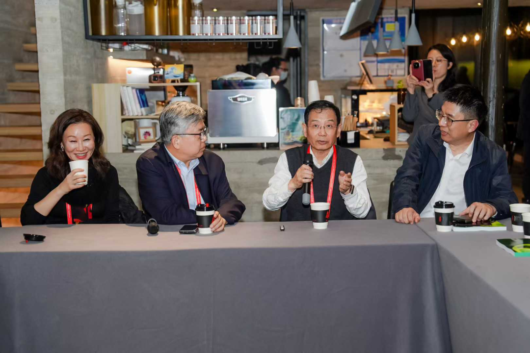 在桐乡看见数字文明:学院携手多方共筑数字未来